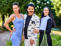 Секс-символ Украины устроил шоу для пассажиров электрички