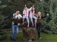 Самая богатая певица Украины KAMALIYA поделилась секретами воспитания двойняшек