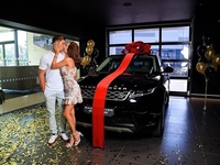 Владимир Остапчук похвастался дорогим подарком для новой возлюбленной