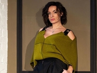 Экс-"ВИА Гра" Надежда Мейхер поразила новой стрижкой и пышным бюстом