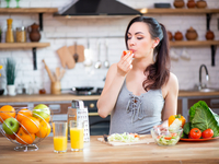 Диетолог назвала бесполезные пищевые привычки