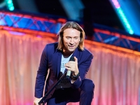 "Очень его люблю": Олег Винник рассекретил, по чему скучал на карантине