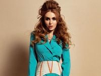 Слава Каминская поделилась снимками в купальнике