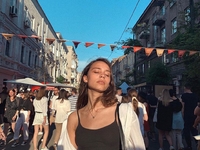 Роман с известным блогером и фото по всему Китаю: 5 интересных фактов о Вике Рогальчук из СТМПУ