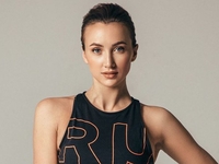 Анна Ризатдинова получила именную звезду в Киеве - фото