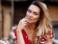 Звезда "Свингеров" Анна Саливанчук показала милое фото с новорожденным сыном