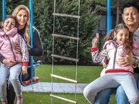 Камалия показала яркие кадры с празднования 7-летия дочерей-двойняшек