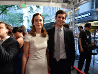 Звезда сериала "Сплетница" Лейтон Мистер во второй раз стала мамой