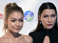 "Это так мило": Белла Хадид запостила фото с беременной сестрой Джиджи