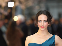 Звезда "Аббатства Даунтон" Джессика Браун Финдлей показала фото с тайной свадьбы