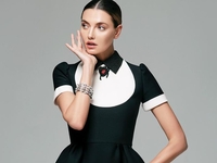 Алина Байкова снялась топлес в новой фотосессии