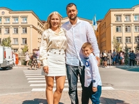 "Нет, не муж": Алена Омаргалиева рассказала, кто первым поздравил ее с Днем рождения