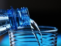 Какая вода угрожает здоровью и какую можно употреблять