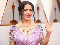 Сальма Хайек показала, как выглядела во время беременности