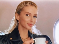 "Утро в Киеве": Лобода запостила селфи с огромным букетом