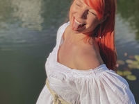 Светлана Тарабарова родила дочь и поделилась ее первым фото