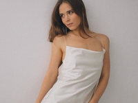 "Вам идет быть в положении": Анна Кошмал показала "беременный" животик