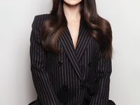 Жена Алека Болдуина поделилась фото с новорожденным малышом