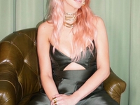 Эшли Симпсон закатила вечеринку в честь рождения третьего малыша