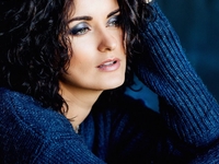 «Вам очень идет»: Лиза Глинская призналась, что поправилась на 10 кг