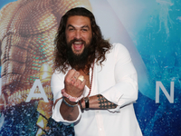 Джейсон Момоа признался, что его заставляли раздеться для роли в кино