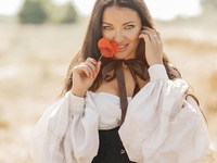 «Королева красоты»: жена Влада Ямы восхитила сказочным образом