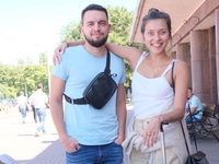 "Так вот на кого сын похож": Регина Тодоренко показала детский снимок с братом