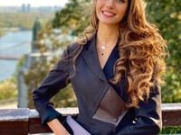 Комарову повезло: Александра Кучеренко восхитила поклонников новым образом