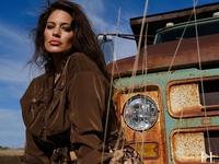 «Довольно вкусно»: Эшли Грэм призналась, что пробовала грудное молоко