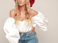 "Какое платье!": Никитюк поразила шикарным нарядом на Хеллоуин