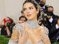 День народження Кендалл Дженнер: ТОП-10 найстильніших образів моделі