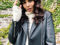 Редкий кадр: Настя Каменских поделилась фото со своей мамой