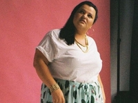 Alyona Alyona показала детское фото в образе Снежинки