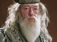 На 80 летнего "Дамблдорфа" из Гарри Поттера подали в суд