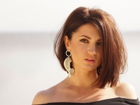 Корсет и ботфорты: Игривая Цибульская прогулялась по городу в пикантном наряде