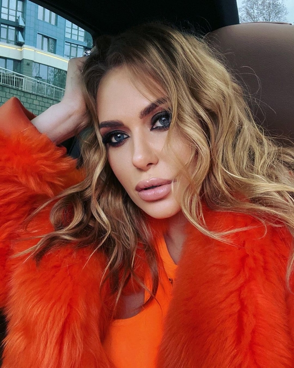 «Запуталась»: Слава Каминская намекнула о трудностях в личной жизни