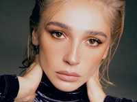 "Роскошная грива была": Ивлеева показала фото до карьеры на телевидении