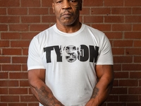 Майк Тайсон встал на защиту 13-летней трансгендерной девочки