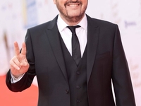 "Сила в соцсетях все же есть!": Пономарев нашел утерянные снимки с родителями