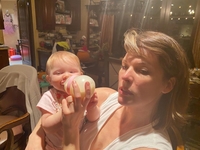 Мимимишность зашкаливает: Милла Йовович показала первые шаги 9-месячной дочери