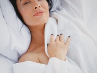 «Просто ракета»: Даша Астафьева показала, как покоряет волны