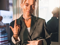 "Влезла в мини-юбку": Падчерица Потапа похвасталась постройневшей талией