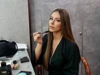 «Хороша чертовка»: Ани Лорак поразила сексуальными танцами