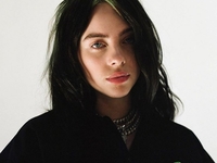 Располневшая Билли Айлиш ответила фолловерам, которые критикуют ее тело