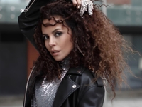 Без стеснений: Потап страстно поцеловал Настю Каменских