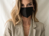 Одно другому не мешает: как сохранить помаду под маской