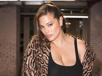 Пышнотелая модель Эшли Грэм позировала топлес на новых фото