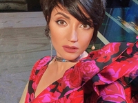 Оля Цибульская заинтриговала подписчиков фото со свадебной фатой