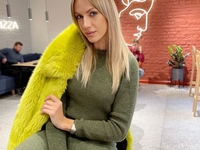 «Какие ноги»: Леся Никитюк показала роскошную фигуру в мини-платье