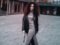 Настя Каменских показала утреннюю пробежку с мужем